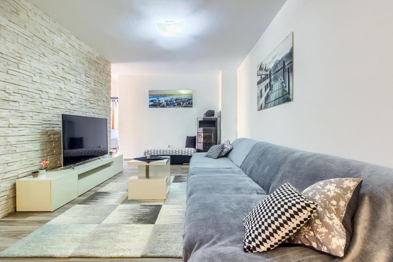 Apartmani Rialto Kakma Eksteriør billede